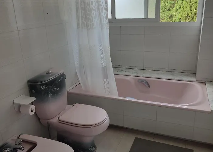 Con Piscina En Laguna Rosa *