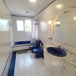 Vila Con Piscina En Laguna Rosa *